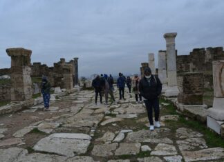 The Keys of Death and Hades